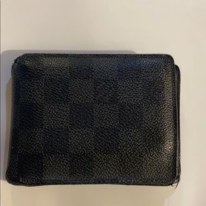Authentic men’s Louis Vuitton wallet
